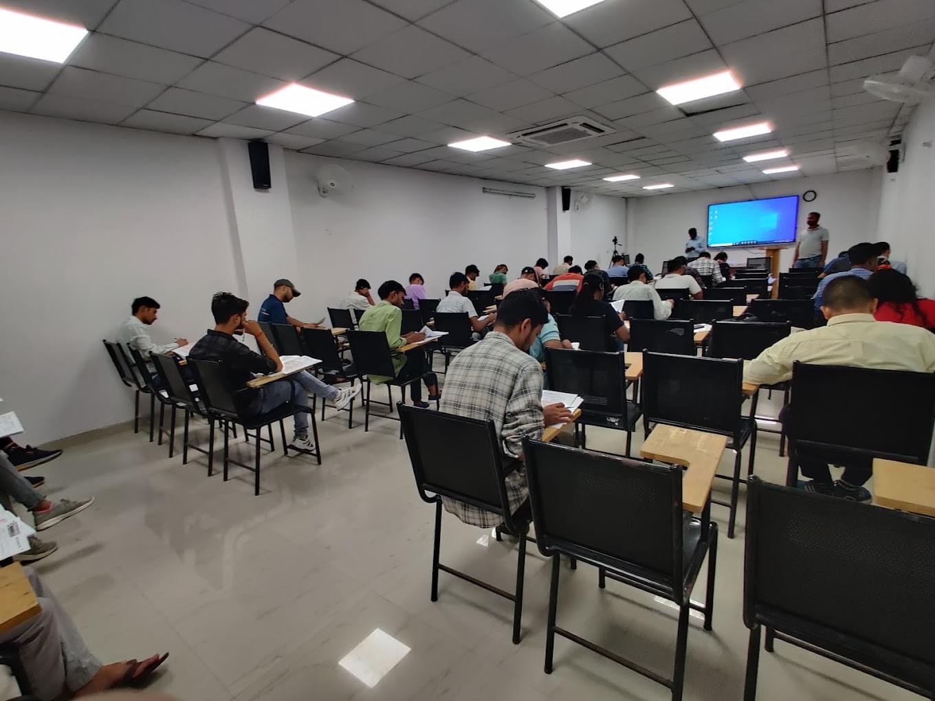 Shubhra Ranjan Shubhra Ranjan Lucknow photo 3